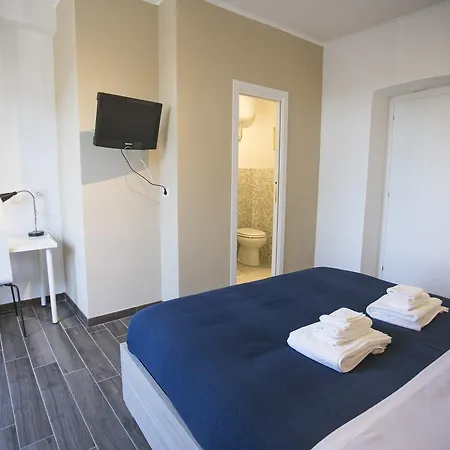 Le Stanze Di Silvia Guest house *